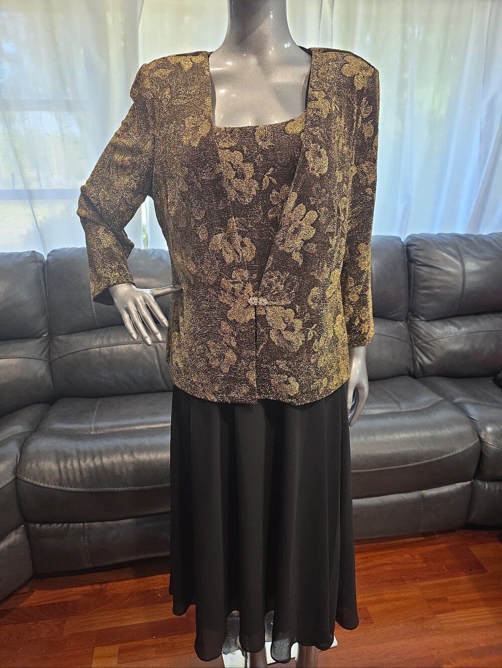 Jessica Howard Vintage Size 16 2 Pc Dress Suit Set Gold Floral Metallic Black
